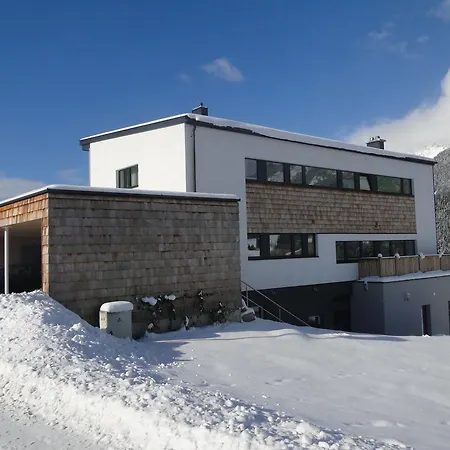 Gipfelsturm Appartamento Haus im Ennstal